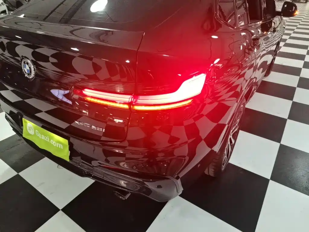 BMW X4 — миниатюра 8