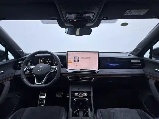 Volkswagen Tiguan L — миниатюра 9