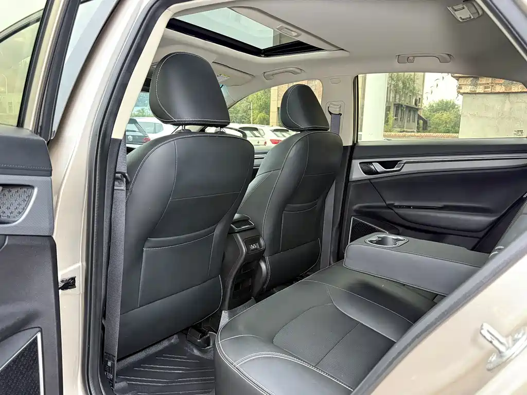 Geely Emgrand GL — миниатюра 12