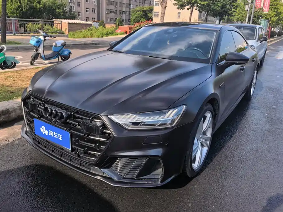 Audi A7L