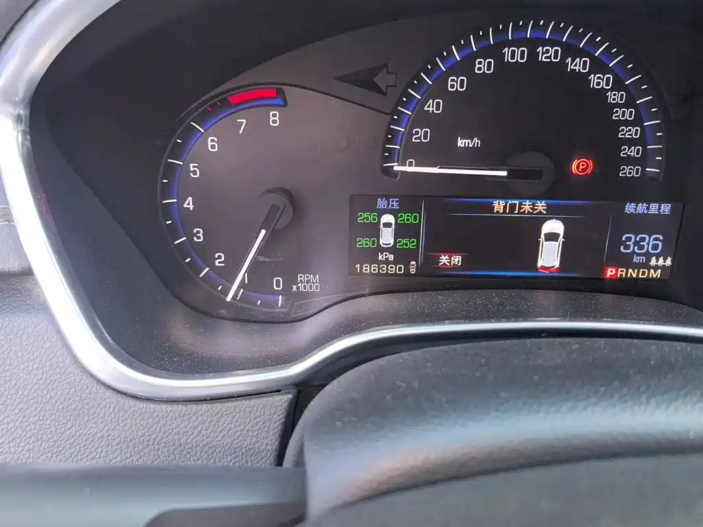Cadillac SRX — миниатюра 5