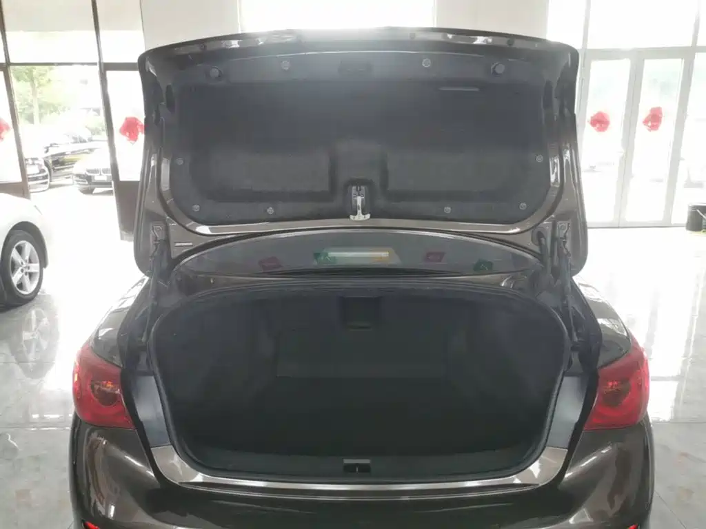 Infiniti Q50L — миниатюра 19
