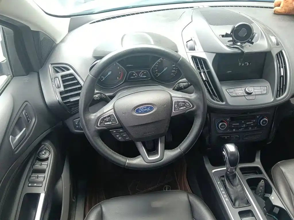 Ford Kuga — миниатюра 3
