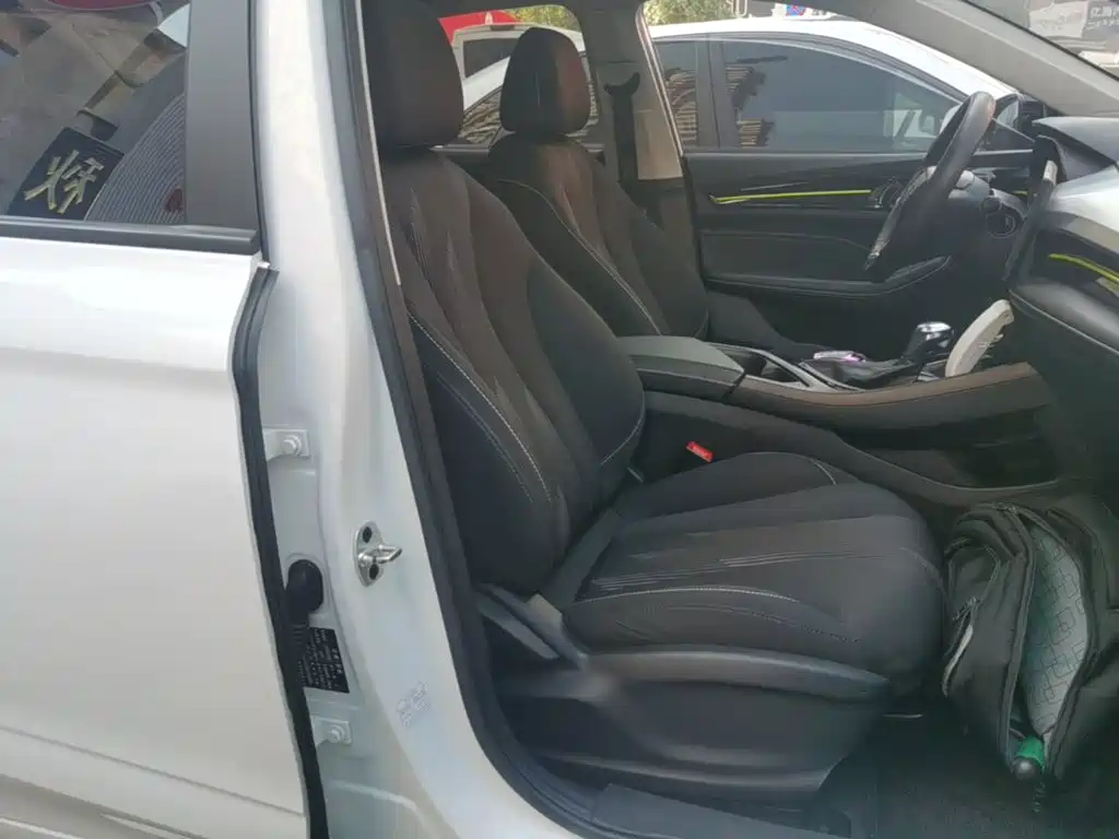 Roewe i5 — миниатюра 25