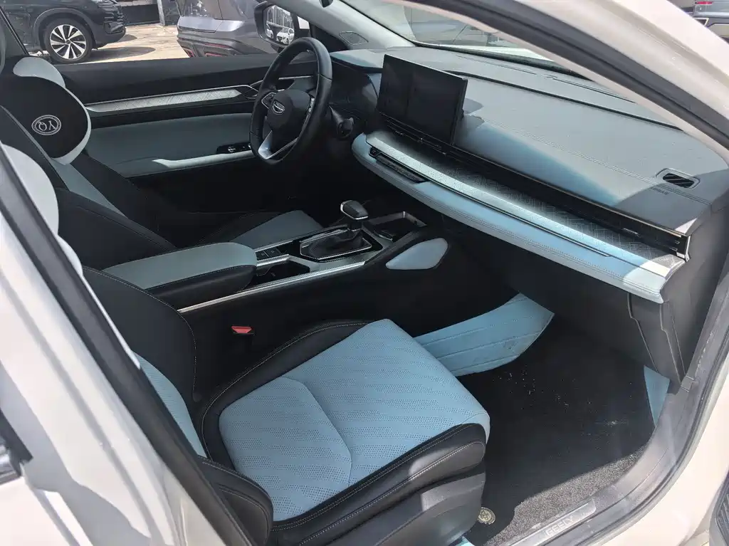 Geely Emgrand L — миниатюра 9