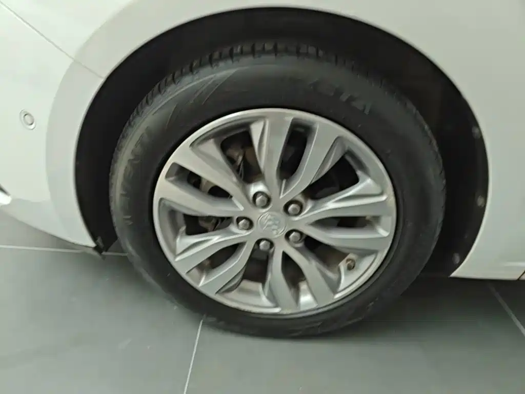 Buick Excelle — миниатюра 23