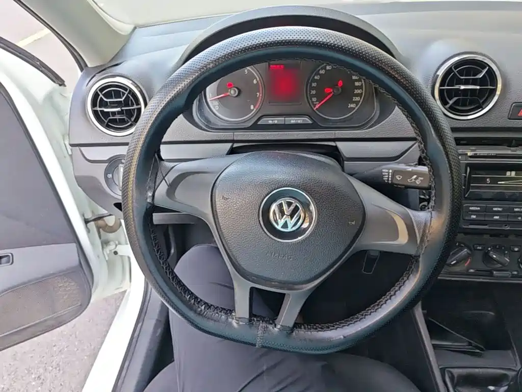 Volkswagen Jetta — миниатюра 11