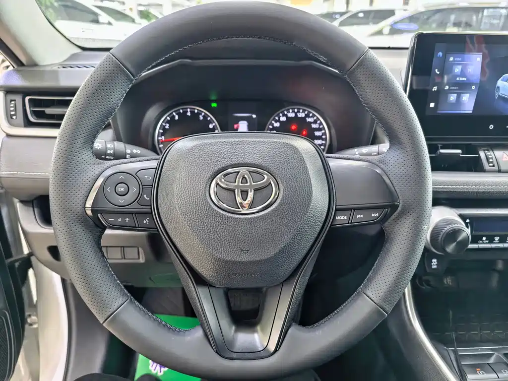 Toyota Wildlander — миниатюра 7