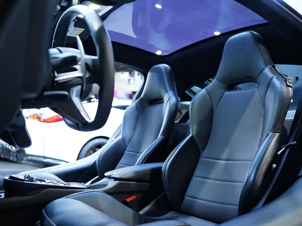 McLaren GT — миниатюра 12