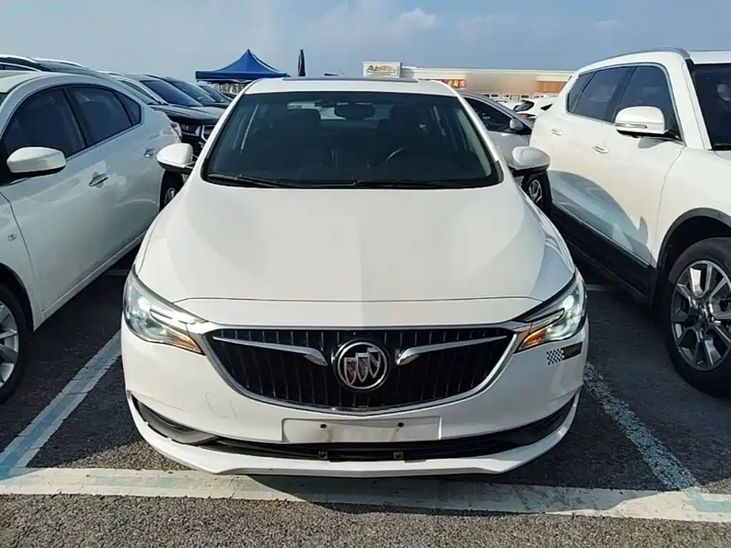 Buick Excelle — миниатюра 3