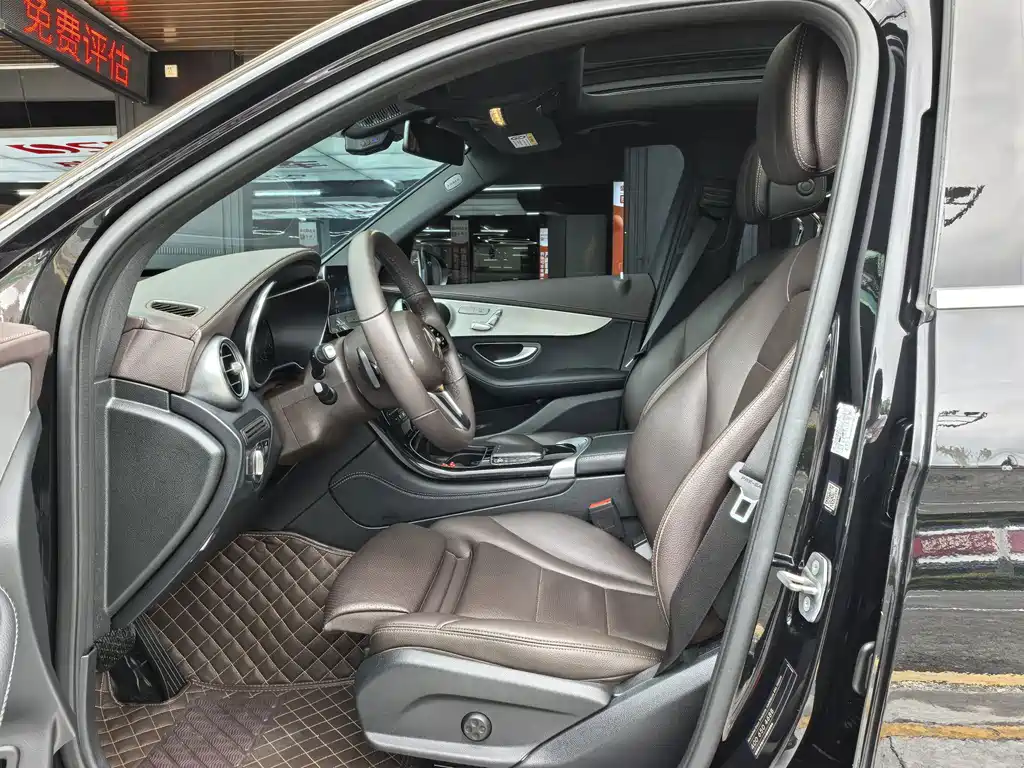 Mercedes-Benz GLC — миниатюра 11