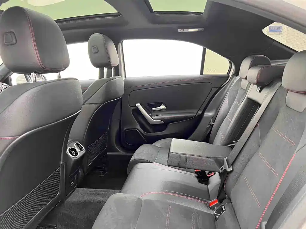 Mercedes-Benz A-Class — миниатюра 13