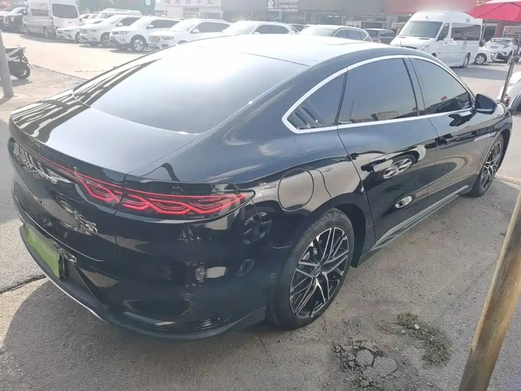BYD Han — миниатюра 7