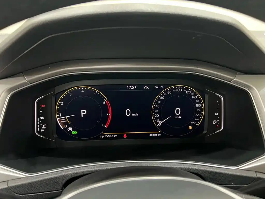 Volkswagen T-Roc — миниатюра 12