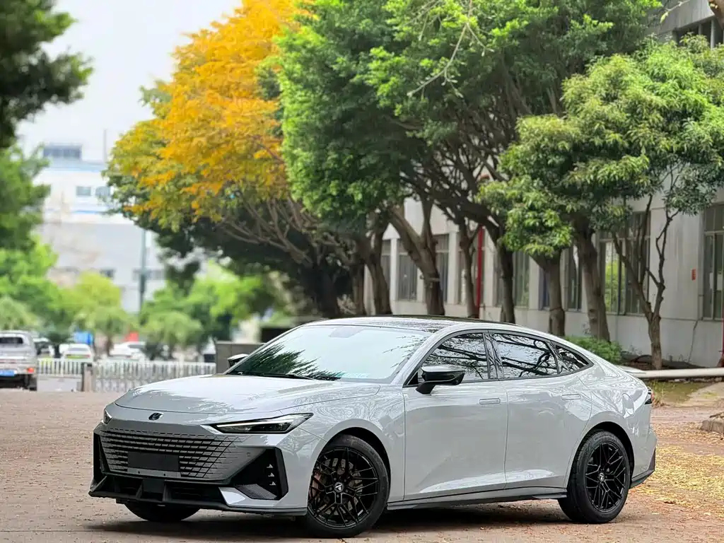 Changan UNI-V 2023