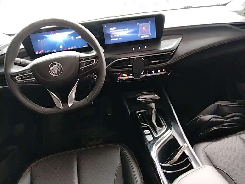 Buick Verano — миниатюра 10