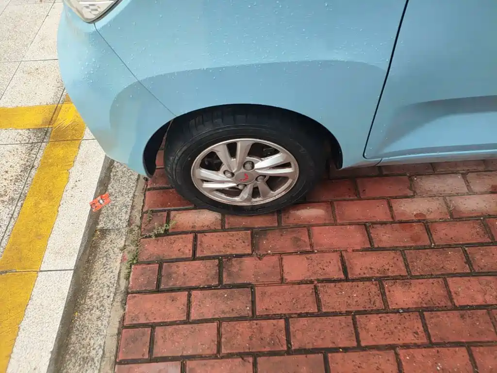 Wuling MINIEV — миниатюра 23