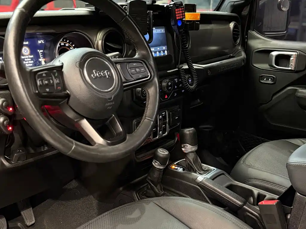 Jeep Wrangler — миниатюра 8