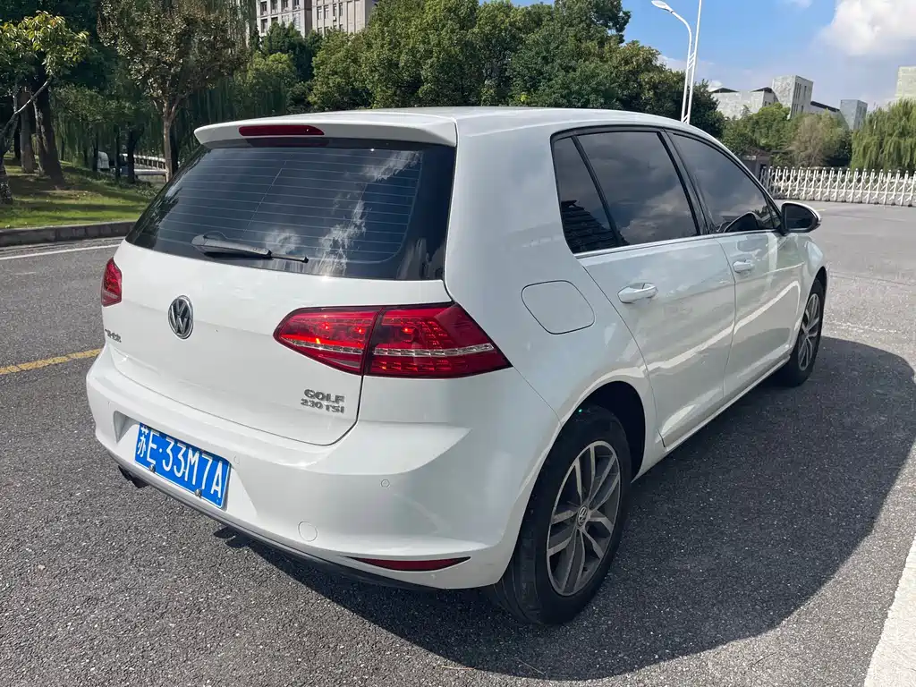 Volkswagen Golf — миниатюра 9