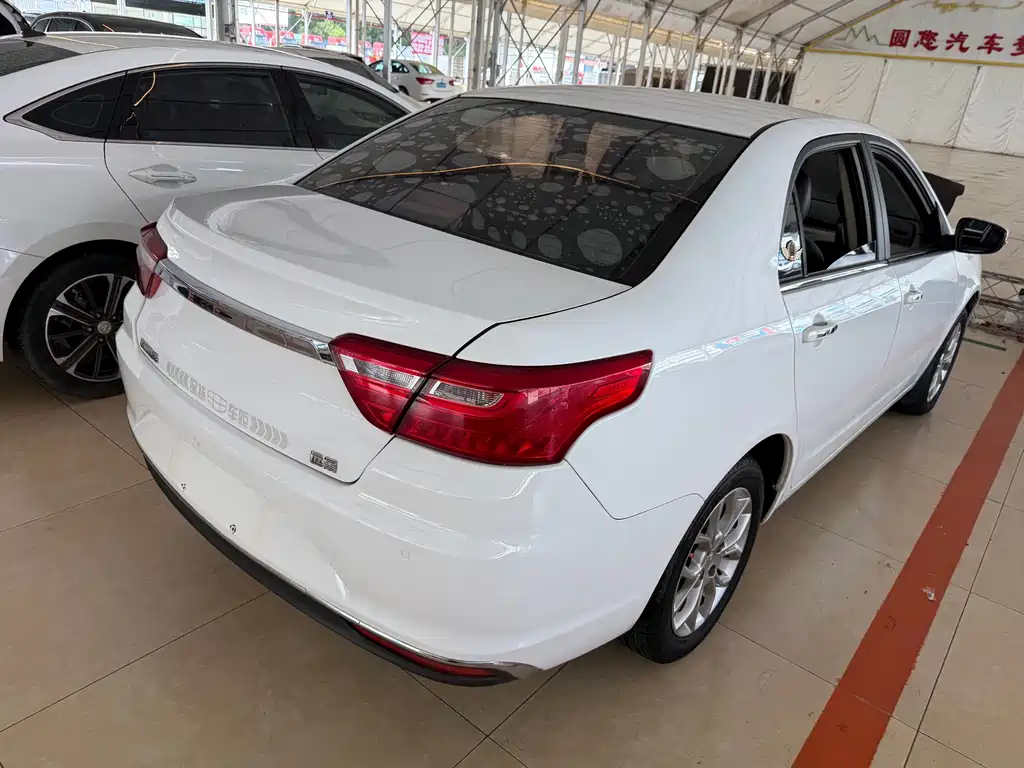 Geely Vision — миниатюра 10