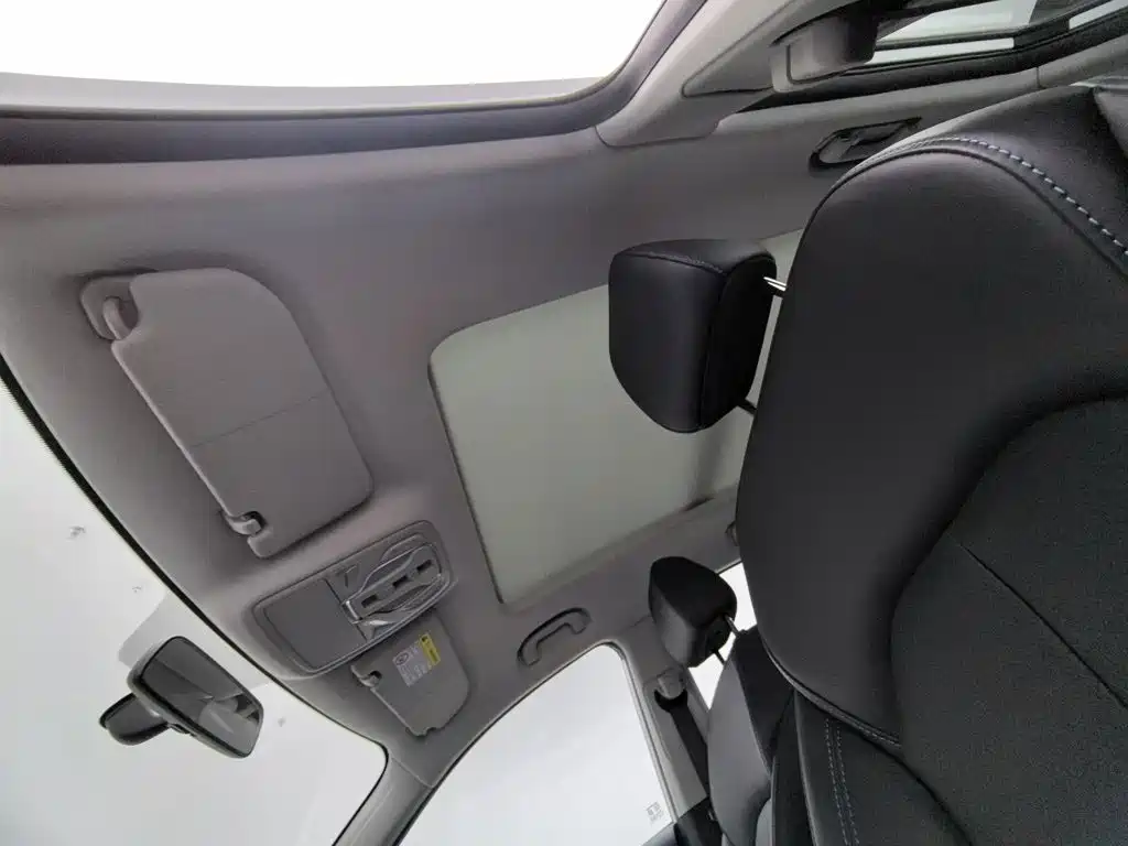 Roewe RX5 — миниатюра 14