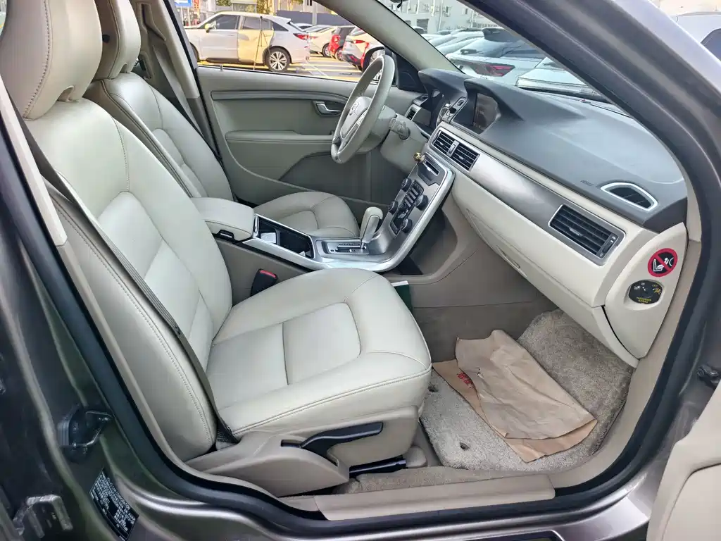 Volvo S80L — миниатюра 18