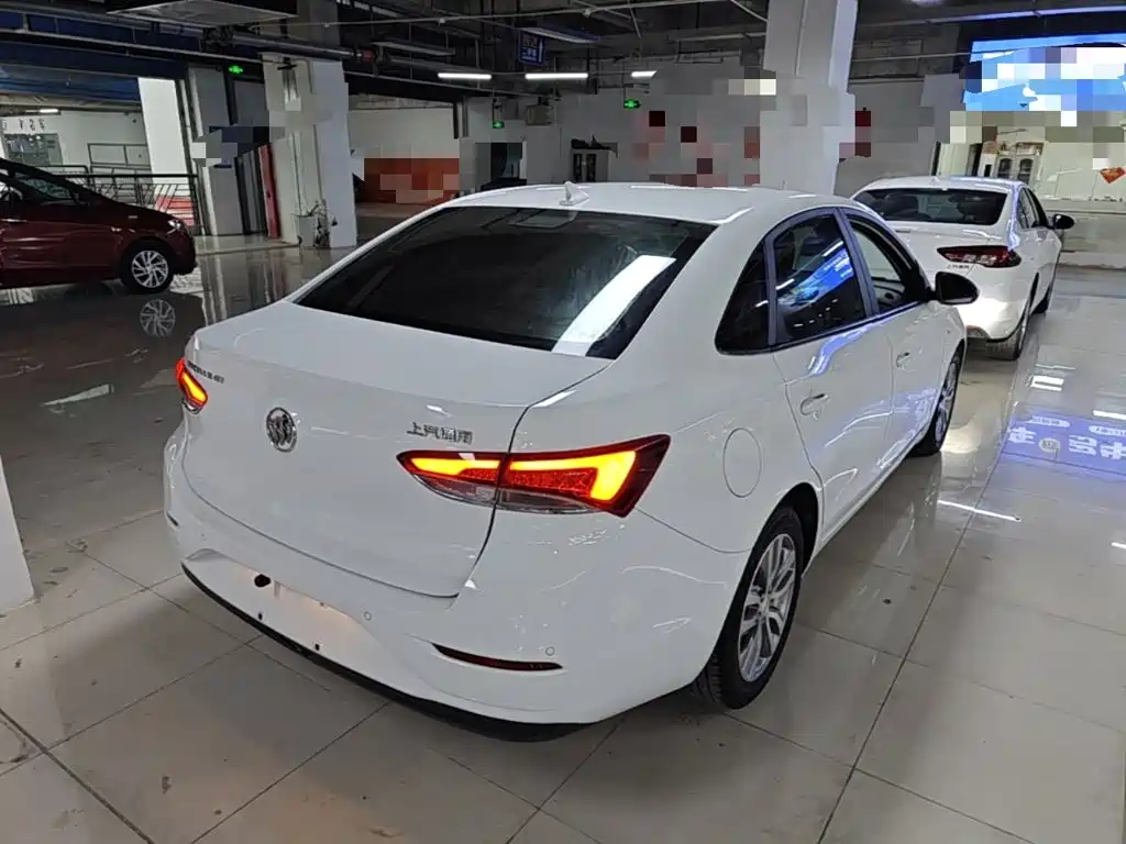 Buick Excelle — миниатюра 7