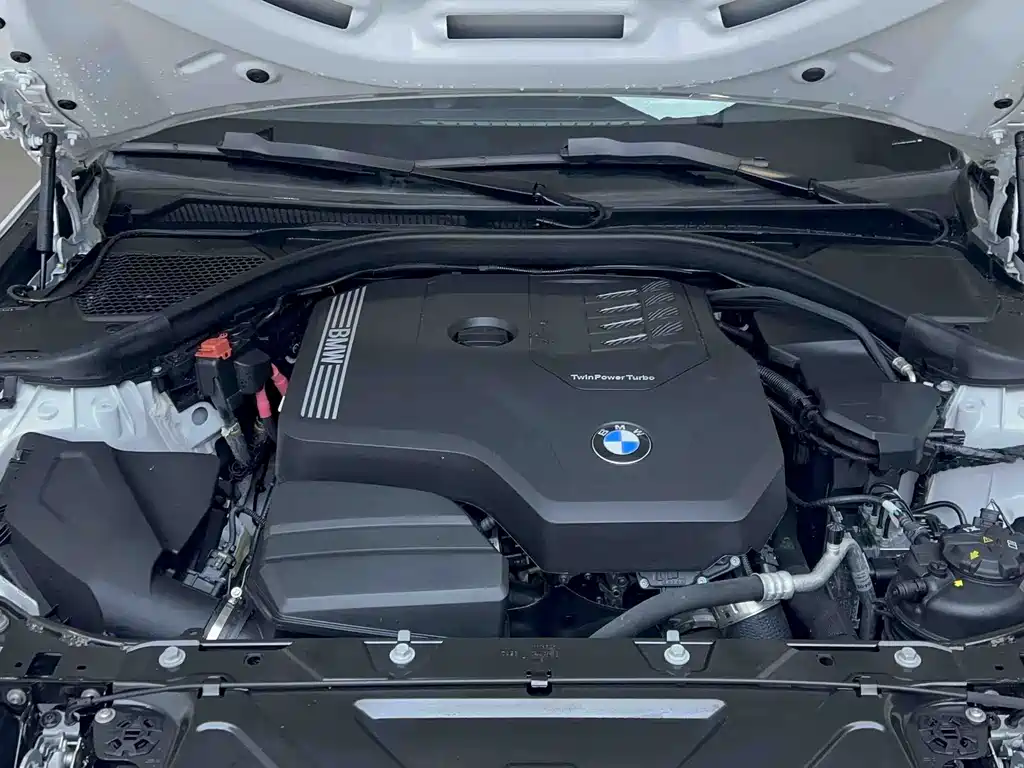BMW 3 Series — миниатюра 21