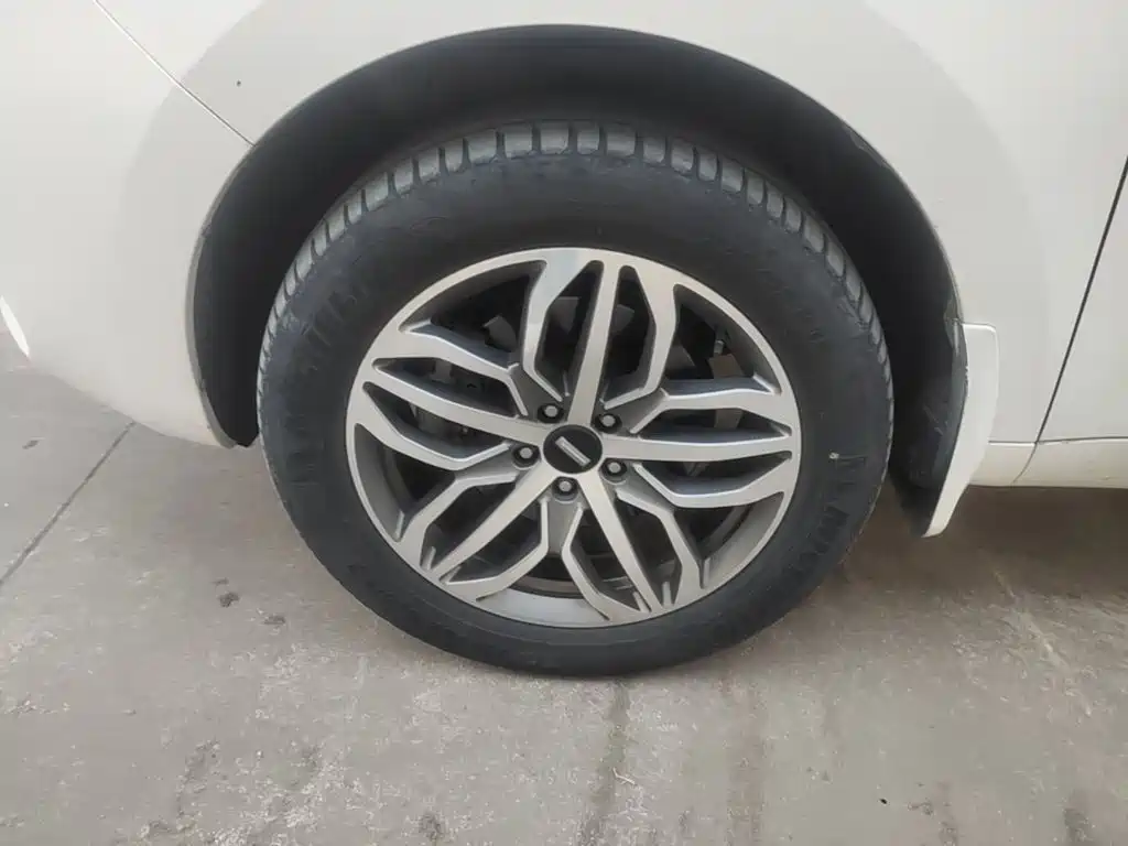 Wey Wey VV5 — миниатюра 23