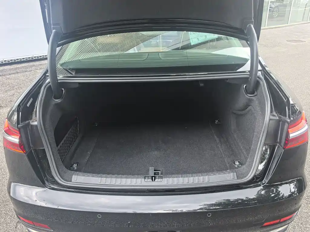 Audi A6L — миниатюра 7