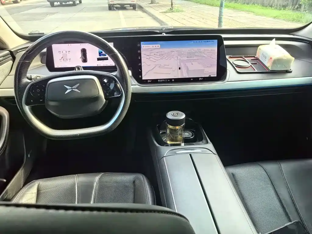 XPeng P7 — миниатюра 7