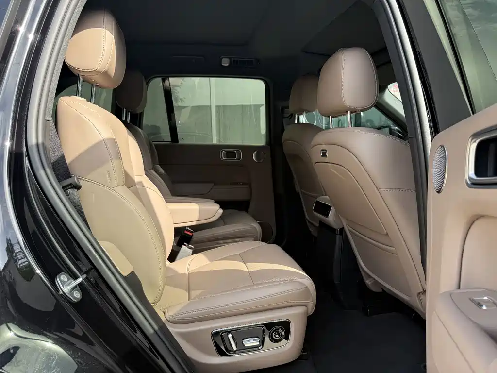 Li Auto Li L8 — миниатюра 4
