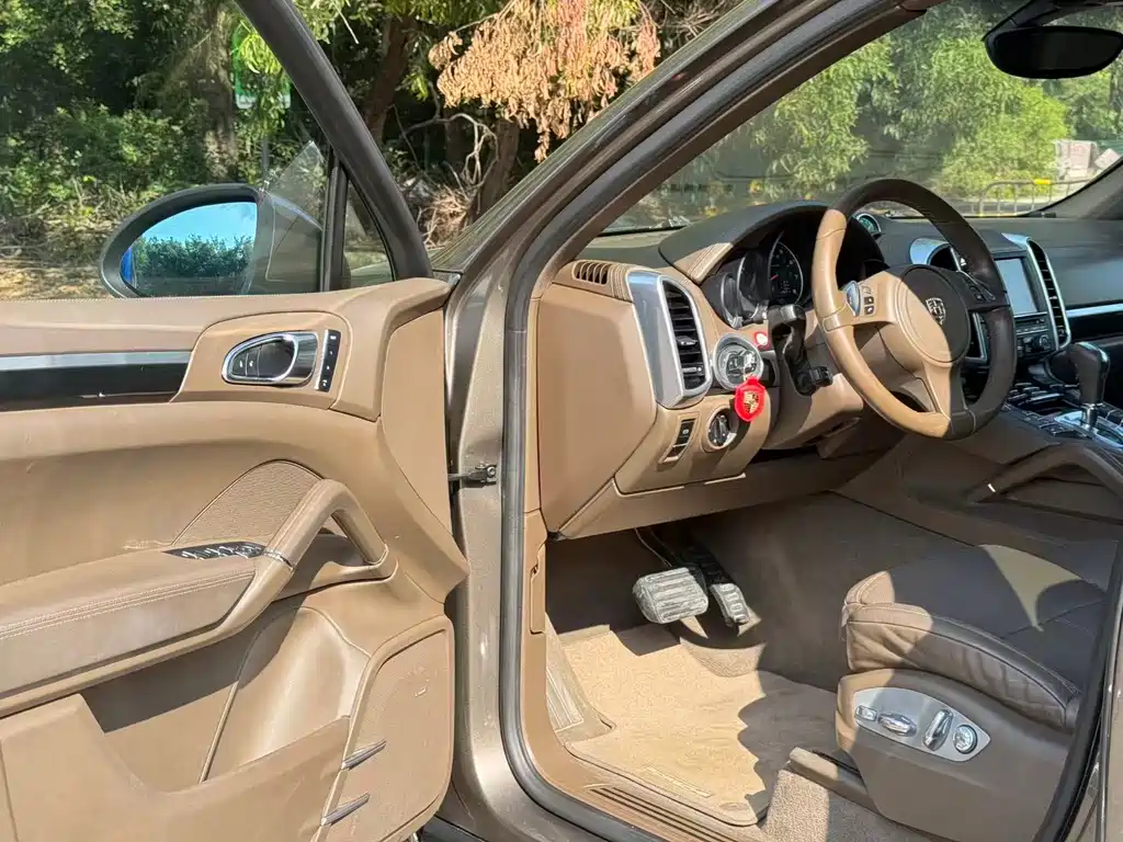 Porsche Cayenne 2012 3.6L