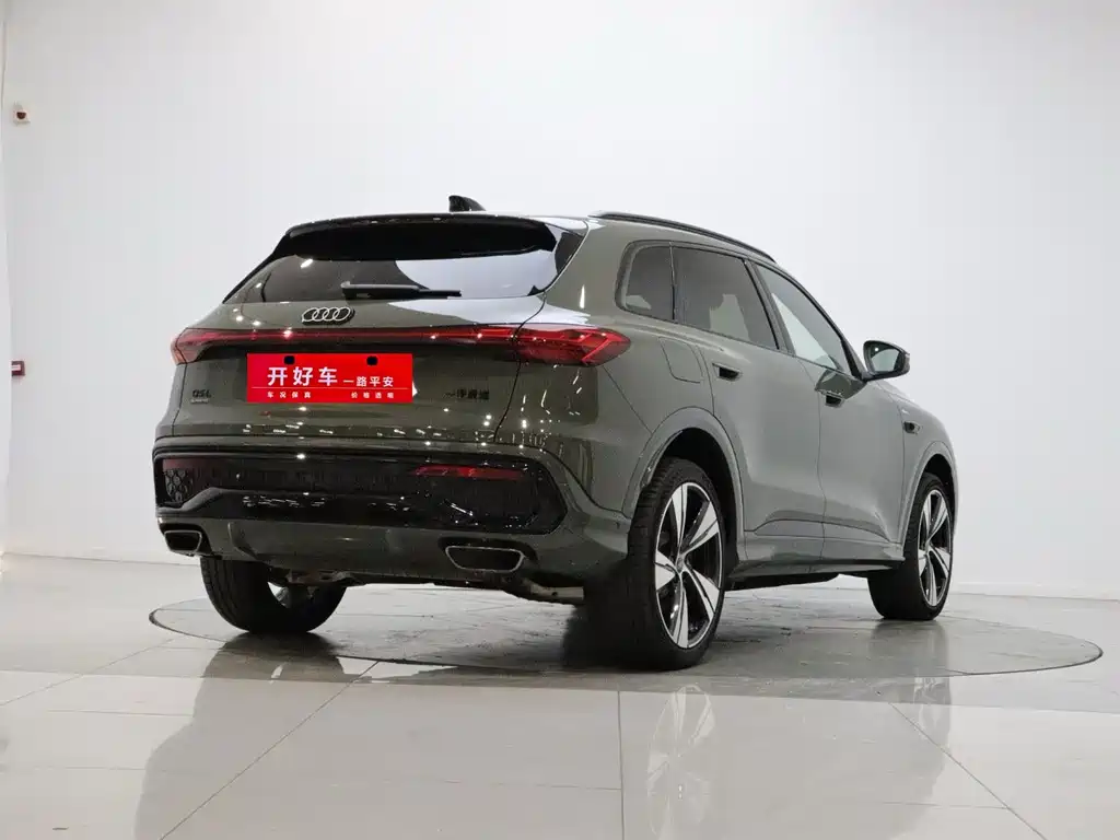 Audi Q5L — миниатюра 4