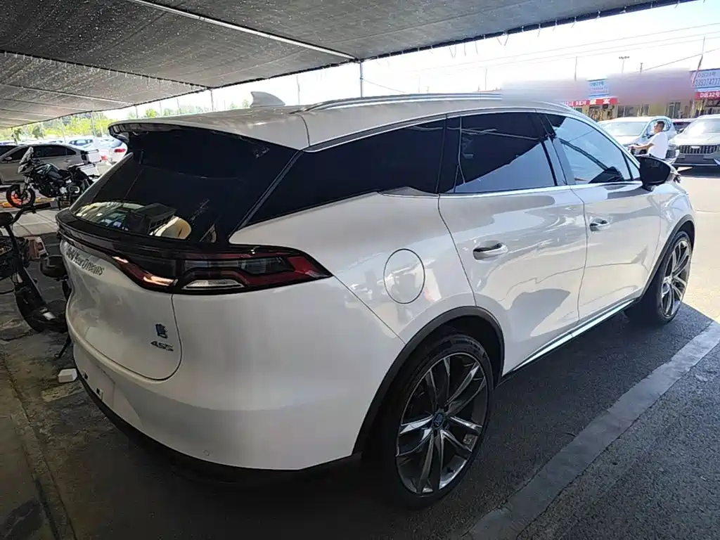 BYD Tang New Energy — миниатюра 7