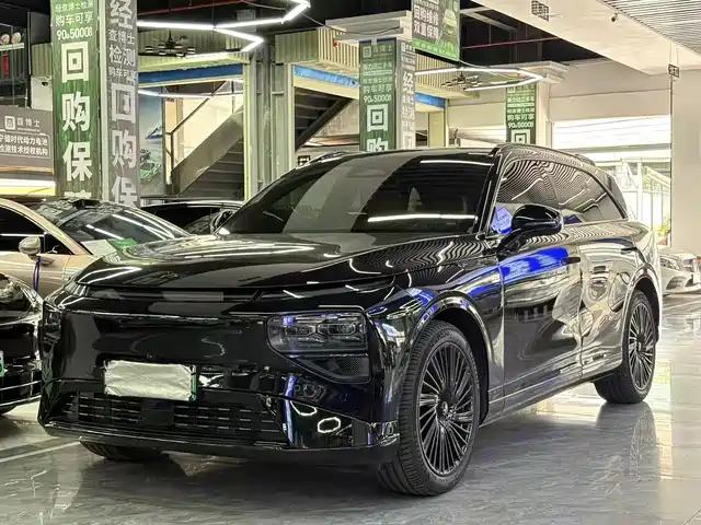 XPeng G9