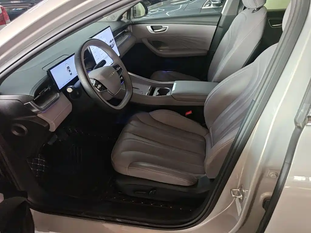 Roewe M7 DMH — миниатюра 15