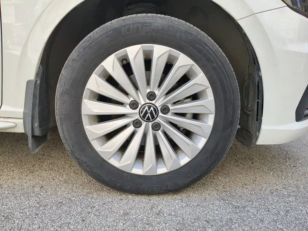Volkswagen Lavida — миниатюра 8