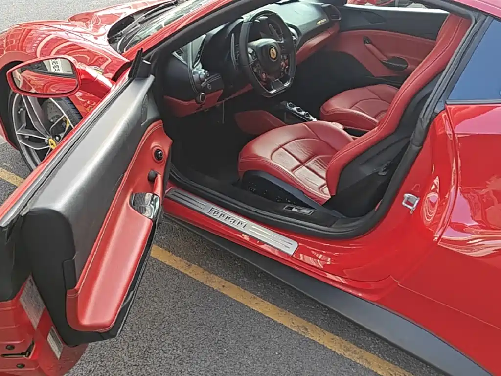 Ferrari 488 — миниатюра 3