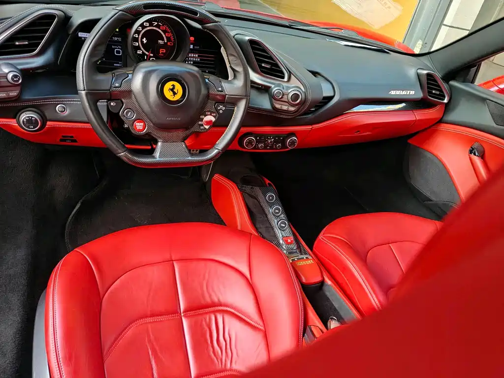 Ferrari 488 — миниатюра 5
