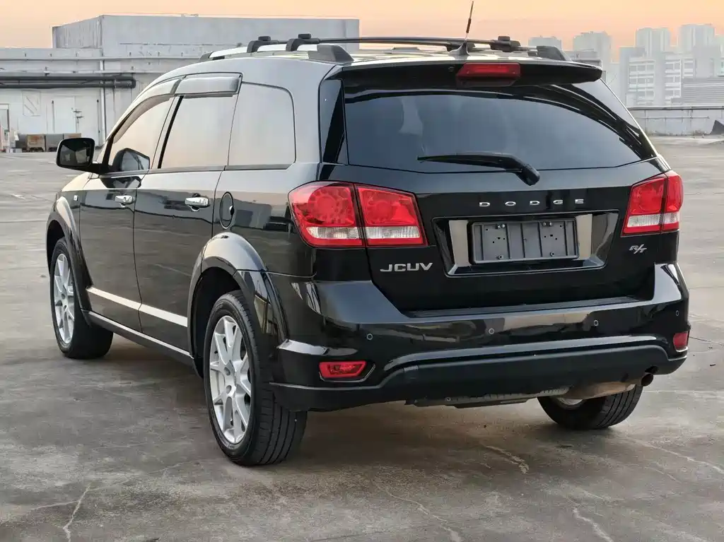 Dodge Journey — миниатюра 5