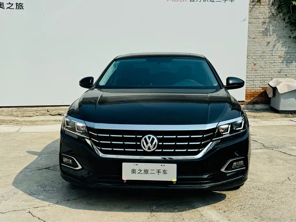 Volkswagen Passat 2020 280TSI VI