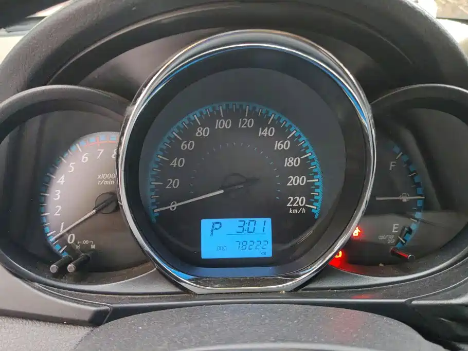 Toyota Yaris L — миниатюра 14