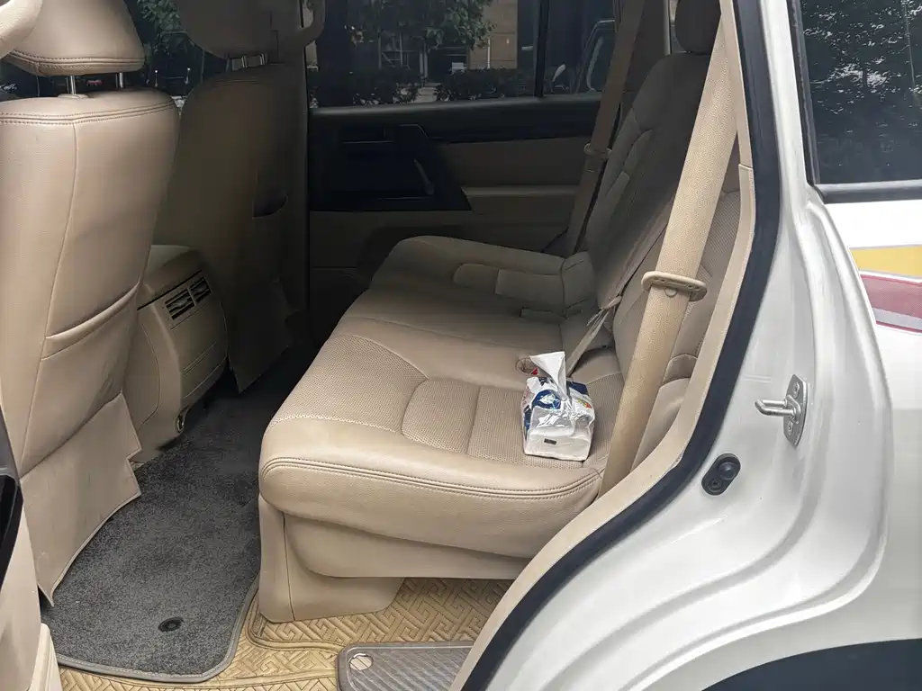 Toyota Land Cruiser — миниатюра 14