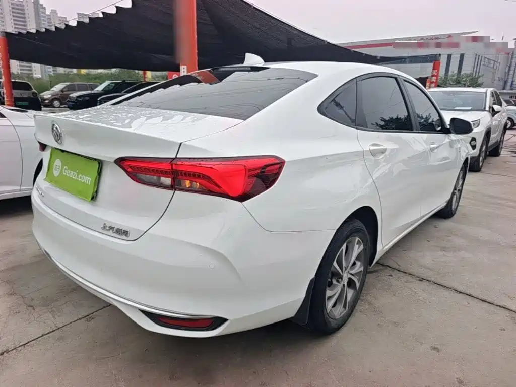 Buick Verano — миниатюра 7