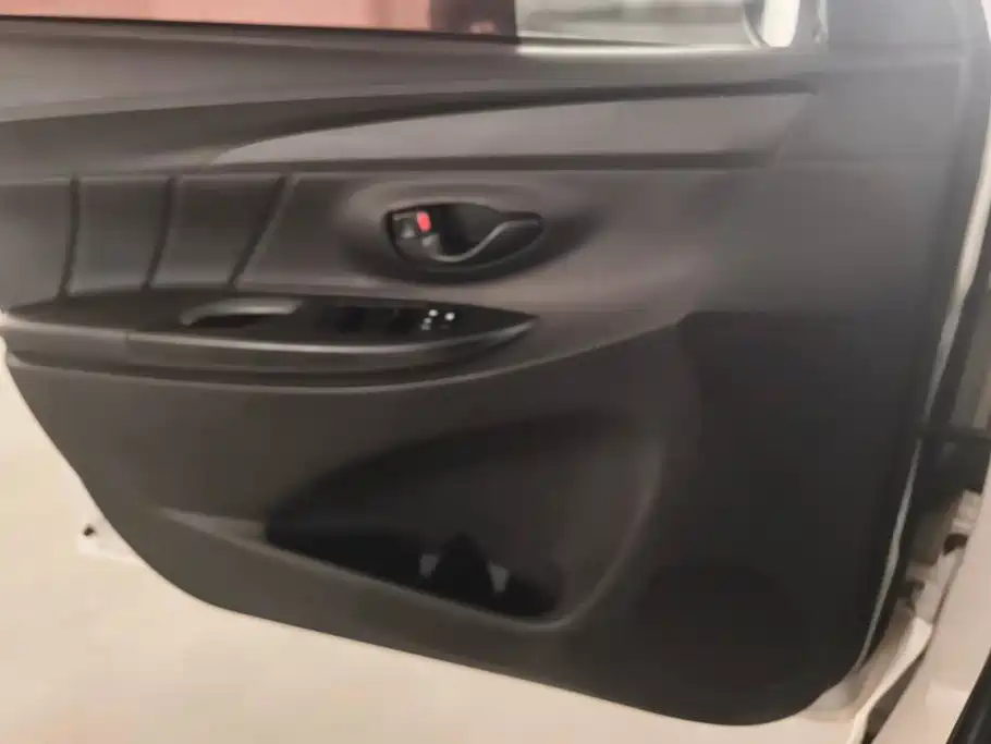 Toyota Vios — миниатюра 7