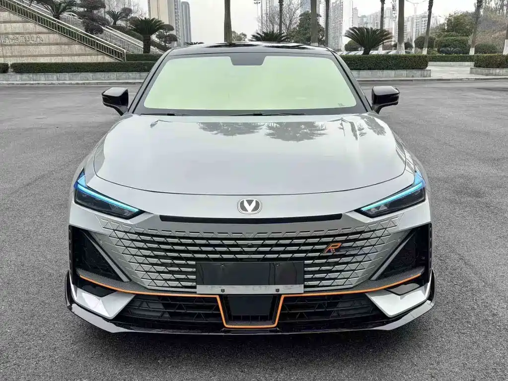 Changan UNI-V — миниатюра 4