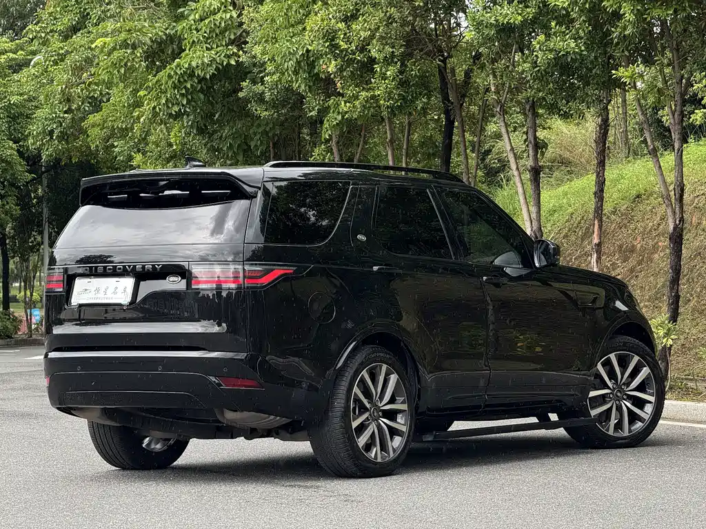 Land Rover Discovery — миниатюра 5
