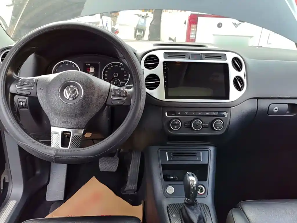 Volkswagen Tiguan — миниатюра 10