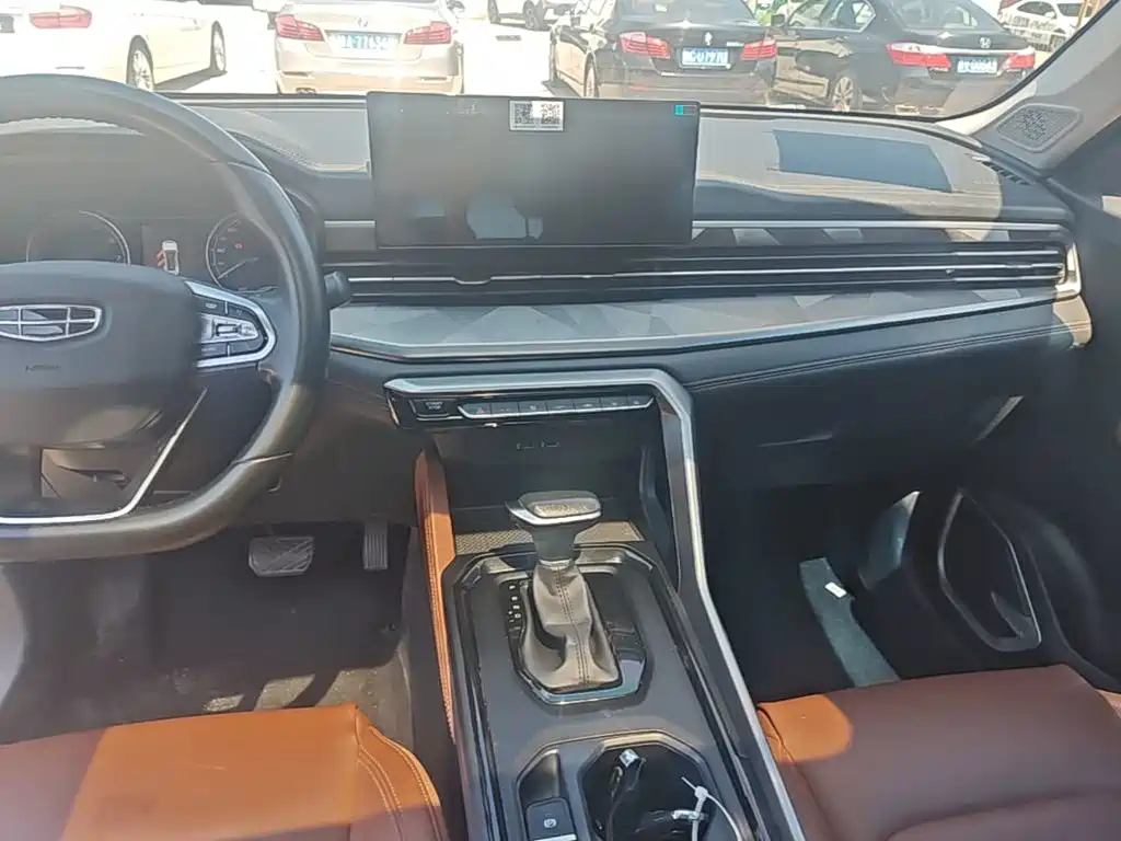 Geely Vision X6 — миниатюра 13